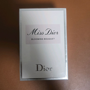 크리스챤 디올 미스 디올 블루밍 부케 오 드 뚜왈렛