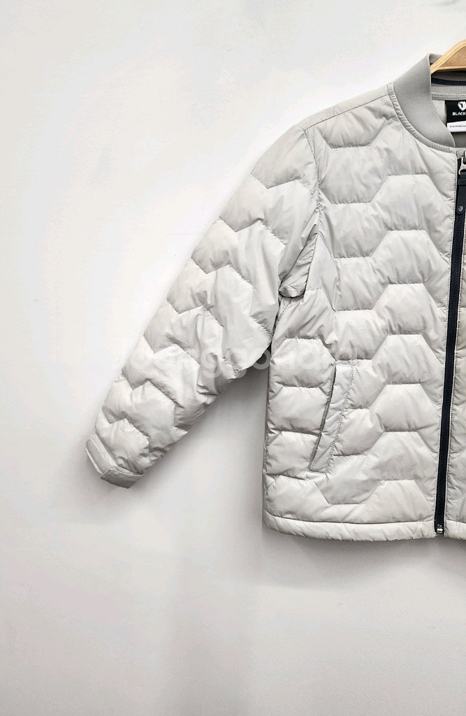 블랙야크 키즈 경량패딩 (145사이즈)--3
