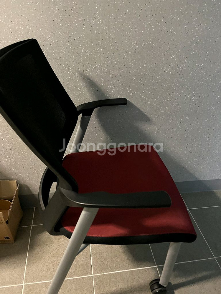 시디즈 아이블 서울대 의자 1.5만원에 팔아요--1