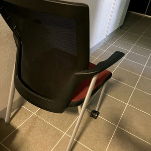 시디즈 아이블 서울대 의자 1.5만원에 팔아요