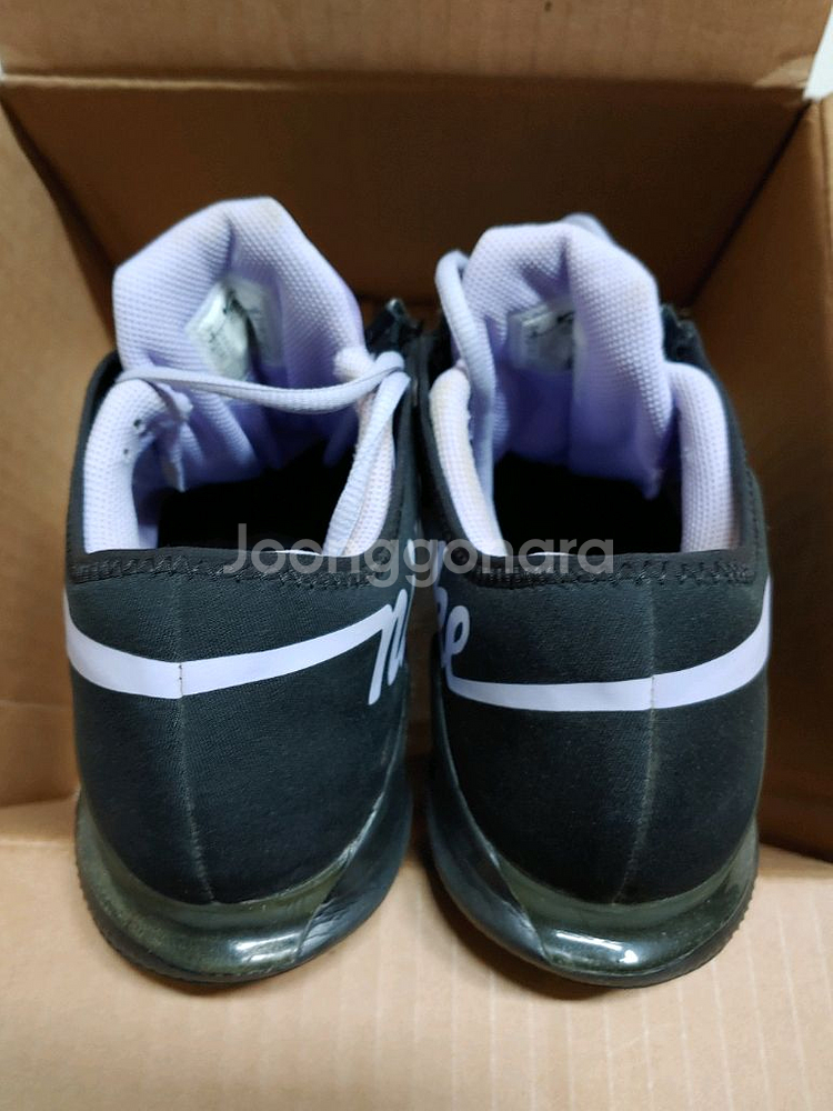 나이키 여성 테니스화 줌베이퍼X 글로브 250--1