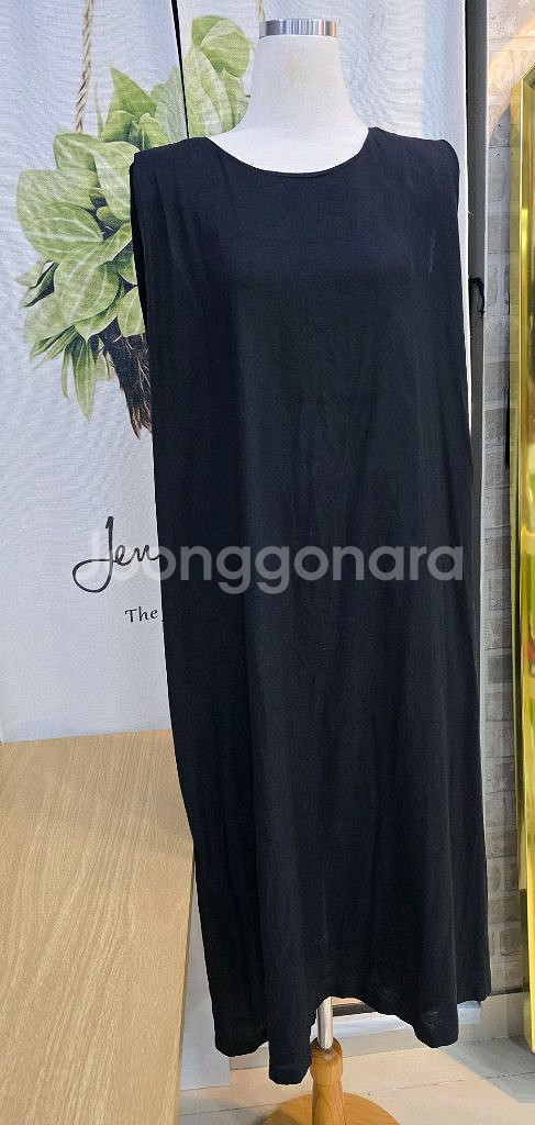 브리엘 슬리브리스 린넨원피스88 미사용--1