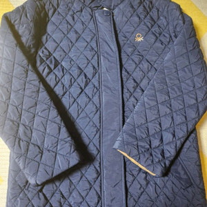 베네통 퀼팅자켓 145