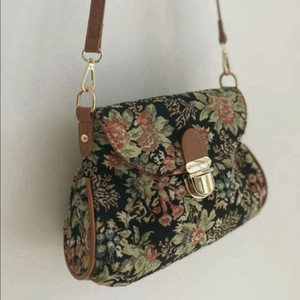 플라워 자카드 크로스백