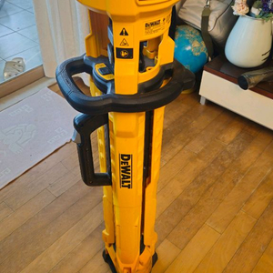 dcl079 디월트 랜턴 LED