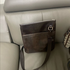 페라가모 크로스백