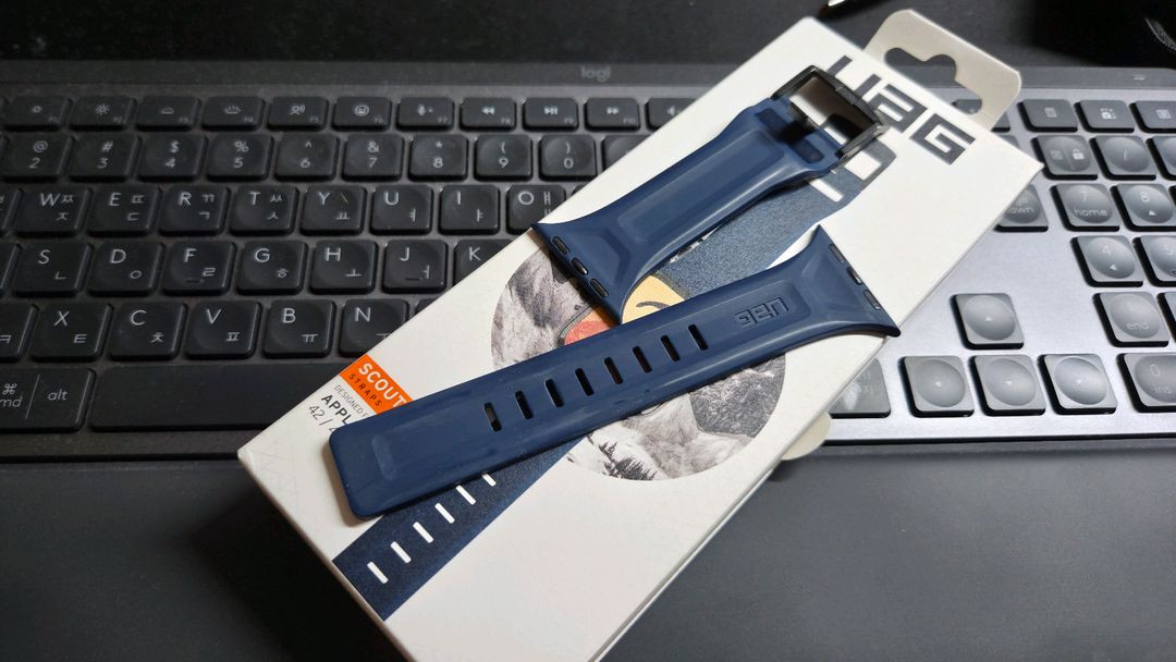 UAG 애플워치 스트랩 42/44/45mm 2개 이미지