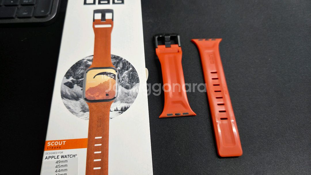 UAG 애플워치 스트랩 42/44/45mm 2개--0