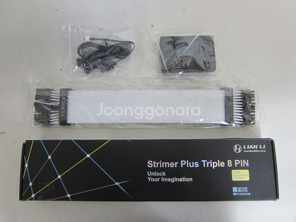 리안리 STRIMER PLUS TRIPLE 8핀 케이블--0