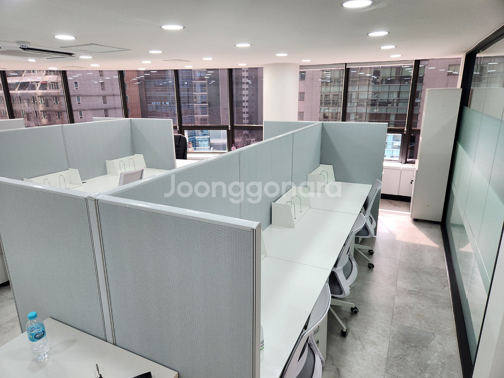 [신품]화이트 사무용책상 강남전시장 사무용가구--5