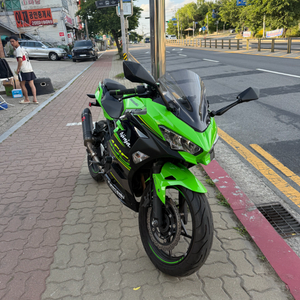 가와사키 닌자400 18년ABS 2.4km