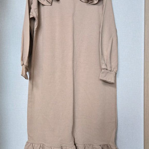 새상품 프릴 롱 원피스 베이지