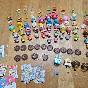 브레드이발소 피규어 미니컵케익 피규어 일괄 아동식책 덤 72000원