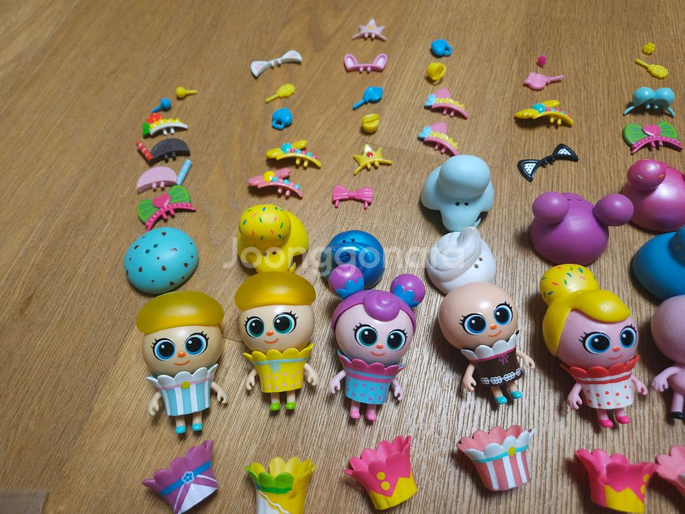 브레드이발소 피규어 미니컵케익 피규어 일괄 아동식책 덤 72000원--4