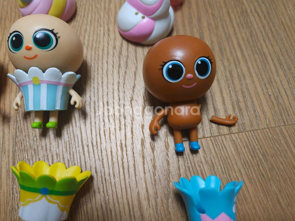브레드이발소 피규어 미니컵케익 피규어 일괄 아동식책 덤 72000원--8