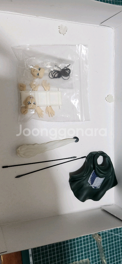 figma 진격의 거인 에렌 예거 (마지막 사진 참고)--1