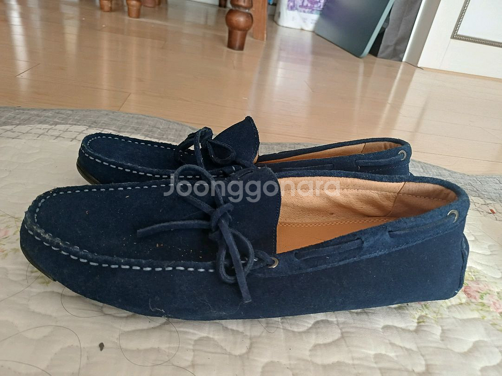 토즈 스웨이드 드라이빙 슈즈입니다 260사이즈 3만원--0