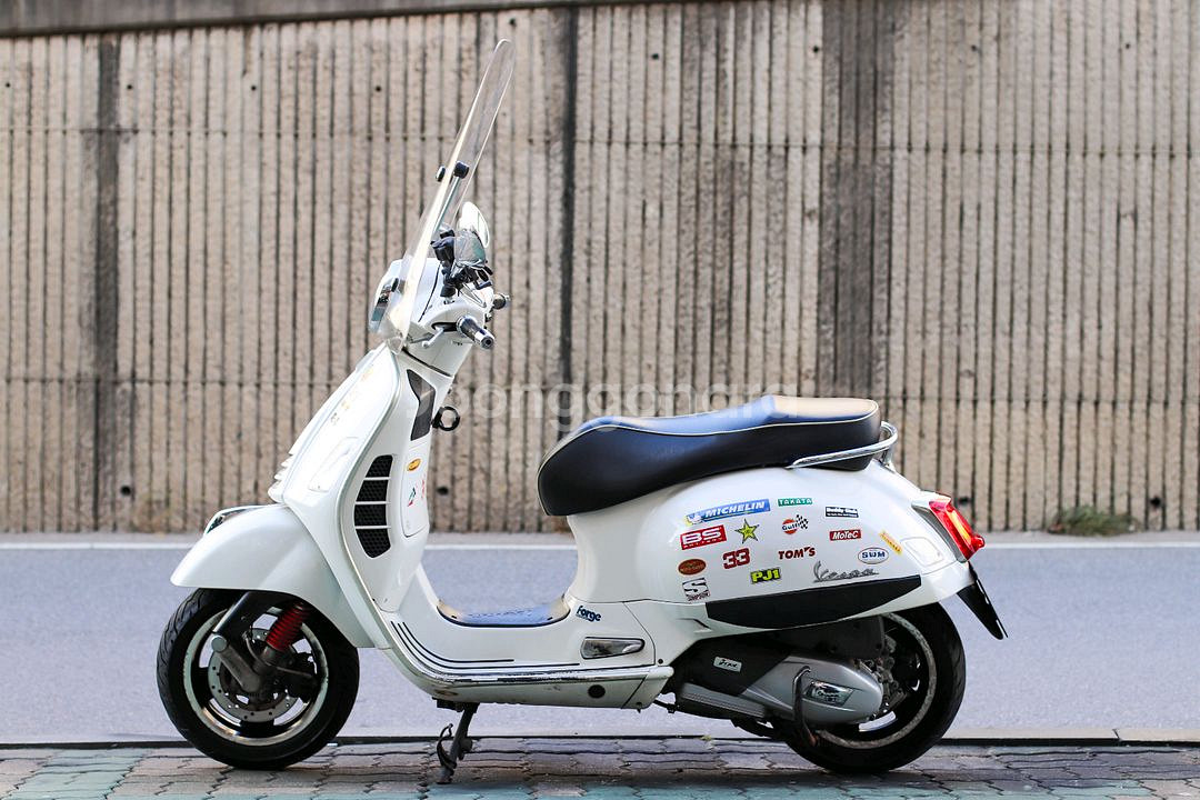 베스파 gts125 ABS 2021년식 오토바이 판매--4