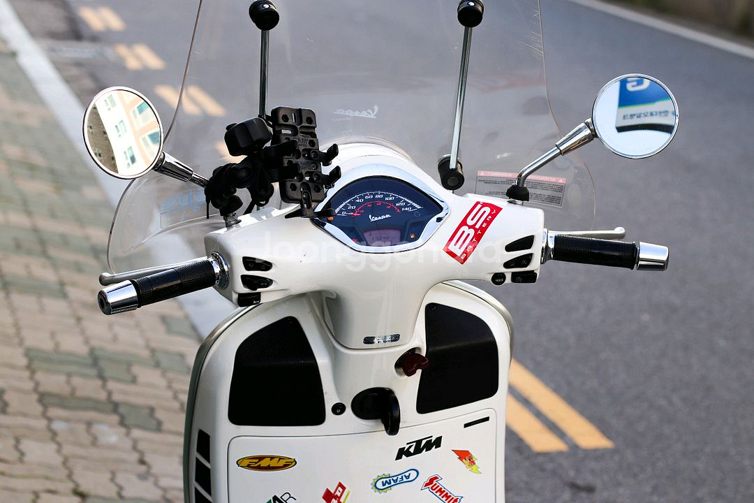 베스파 gts125 ABS 2021년식 오토바이 판매--7