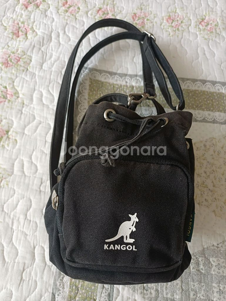 캉골 미니 버킷백 2만원에 판매합니다--0