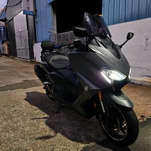 야마하 Tmax 560 테크맥스
