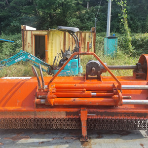 재융공업 트랙터 제초기 SJ-1500R 판매합니다.