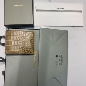 톰포드 소가죽반지갑 악어패턴 새제품 풀셋