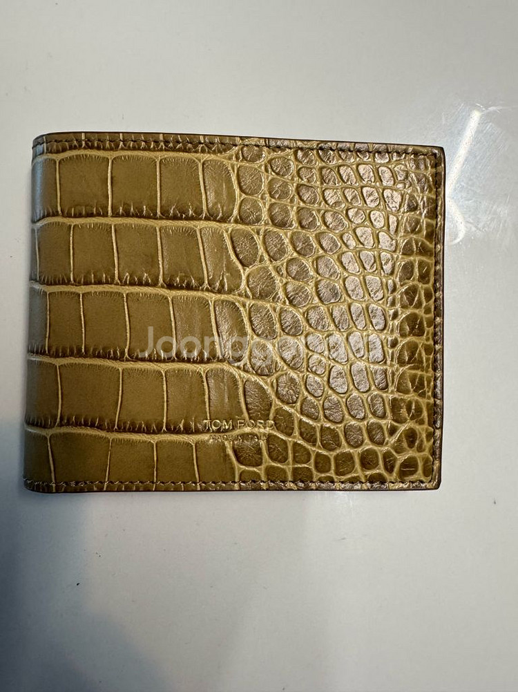 톰포드 소가죽반지갑 악어패턴 새제품 풀셋--1
