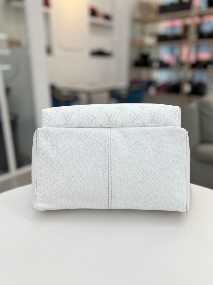 [중고명품럭스올 울산점]루이비통 디스커버리 백팩 내장칩--3