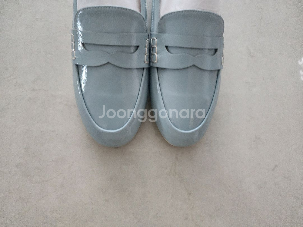 포멜카멜라 여성 로퍼 240사이즈 새거팔아요--2