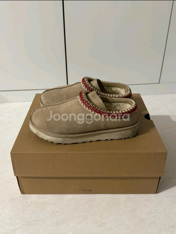 어그 타스만 샌드 다크체리 230--1