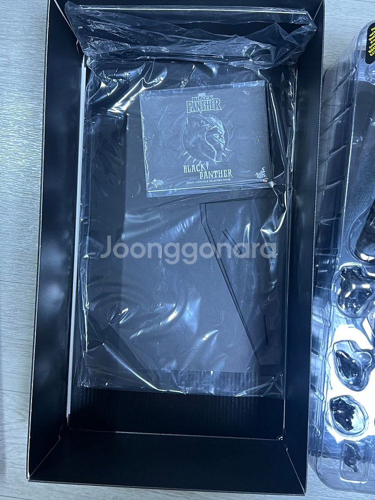 핫토이 블랙팬서 mms470 중고품 판매합니다--2