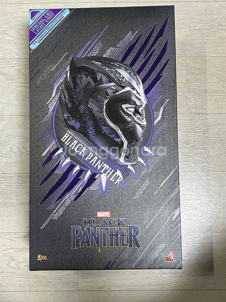 핫토이 블랙팬서 mms470 중고품 판매합니다--7