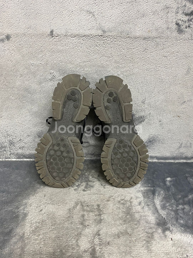 내셔널지오그래픽 운동화 260--4