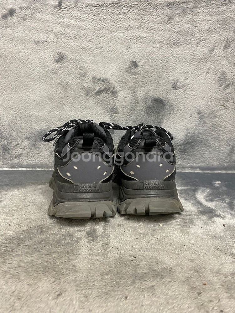 내셔널지오그래픽 운동화 260--3