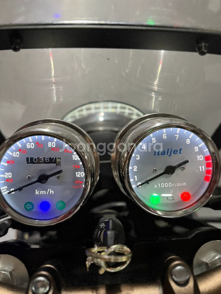 이탈젯 그리폰125 21년1만 90묻따--7