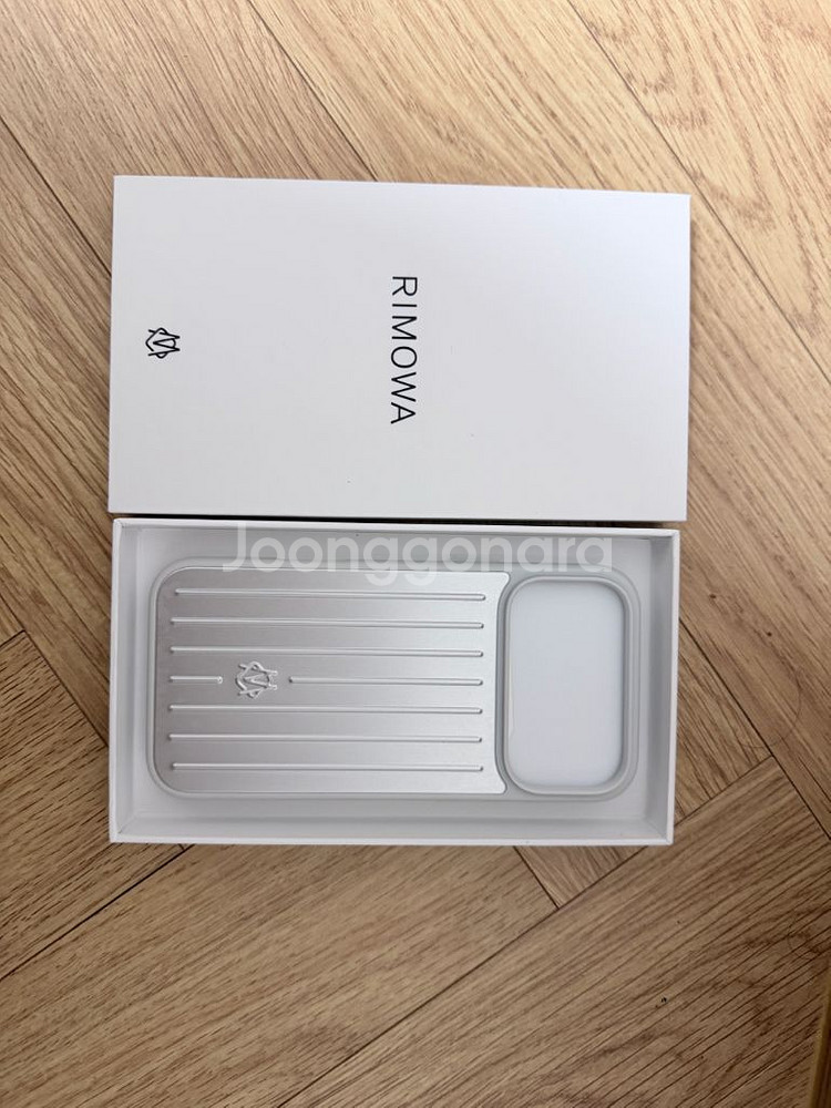 아이폰 17 프로맥스 리모아 케이스 실버--0