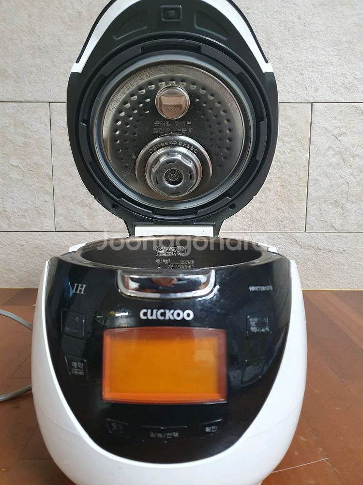 쿠쿠 압력밥솥 8인용 팔아요--2