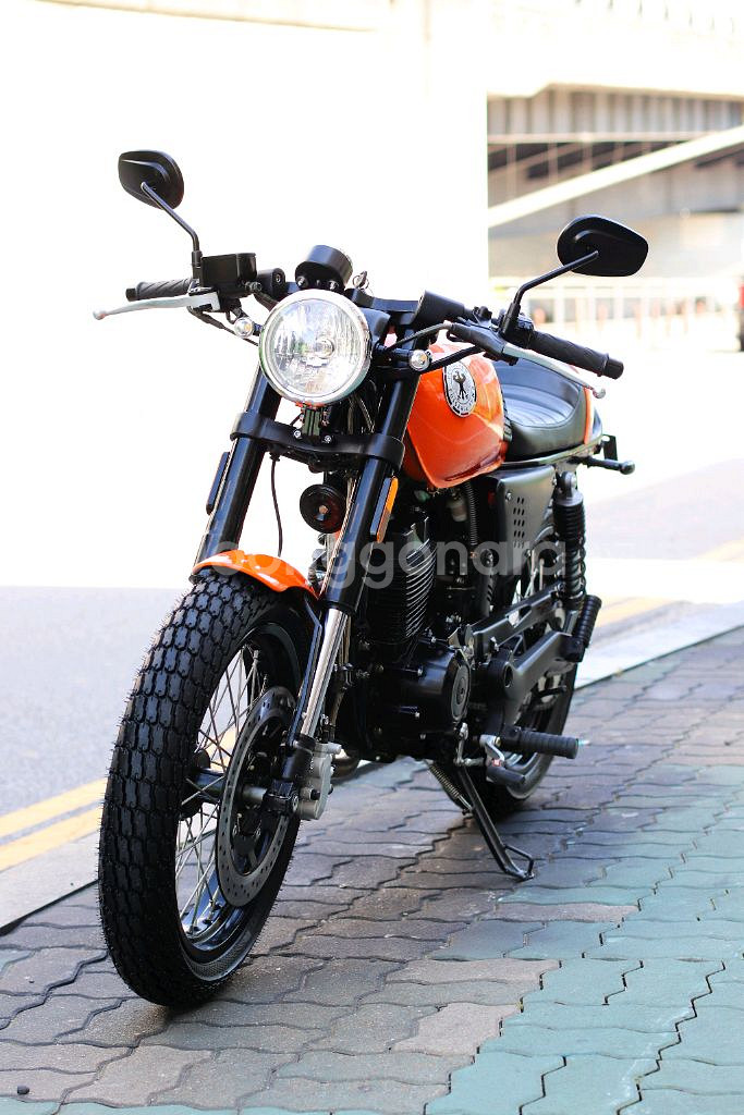 블랙카페125 한웨이 2017 오토바이 판매합니다--1