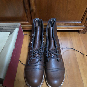 레드윙 아이언레인저 8111 10.5D