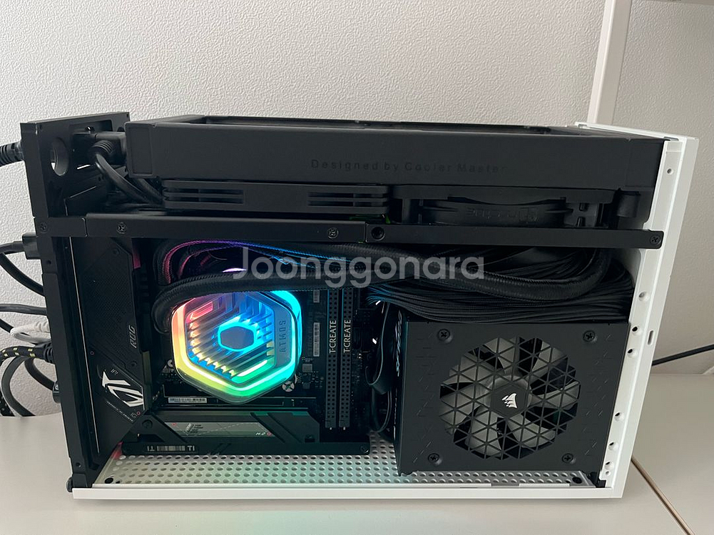 SFF ITX 폼디 FORMD 9800X3D 4080--0
