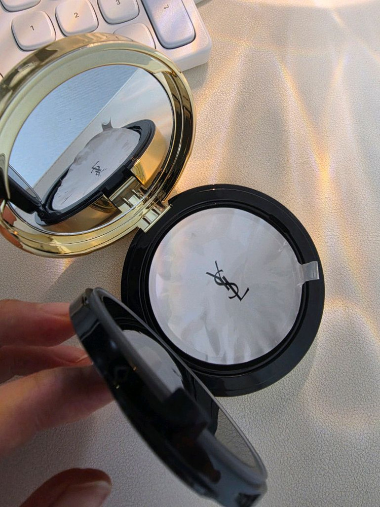 입생로랑 핑크쿠션 뚜쉬 에끌라 글로우 팩트 쿠션 B10--1