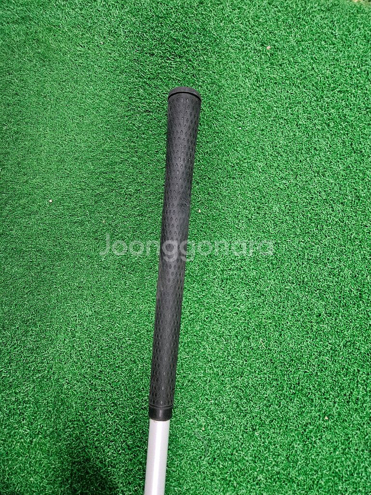 타이틀리스트 TSR4 9도s 드라이버 판매합니다--7