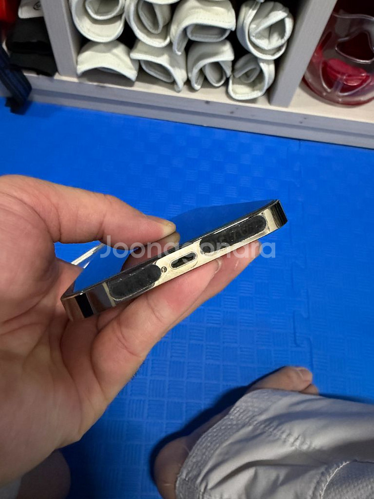 아이폰 14 프로맥스 256GB 골드 팝니다--4