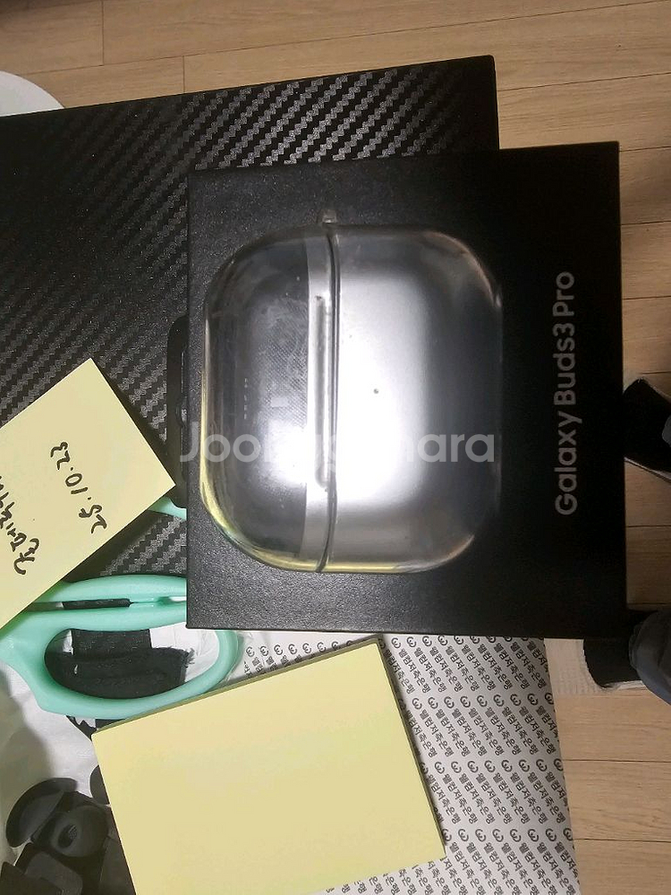 버즈3프로 판매합니다--4