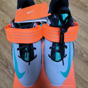 나이키 사발레오 역도화 CV5708-083 사이즈245