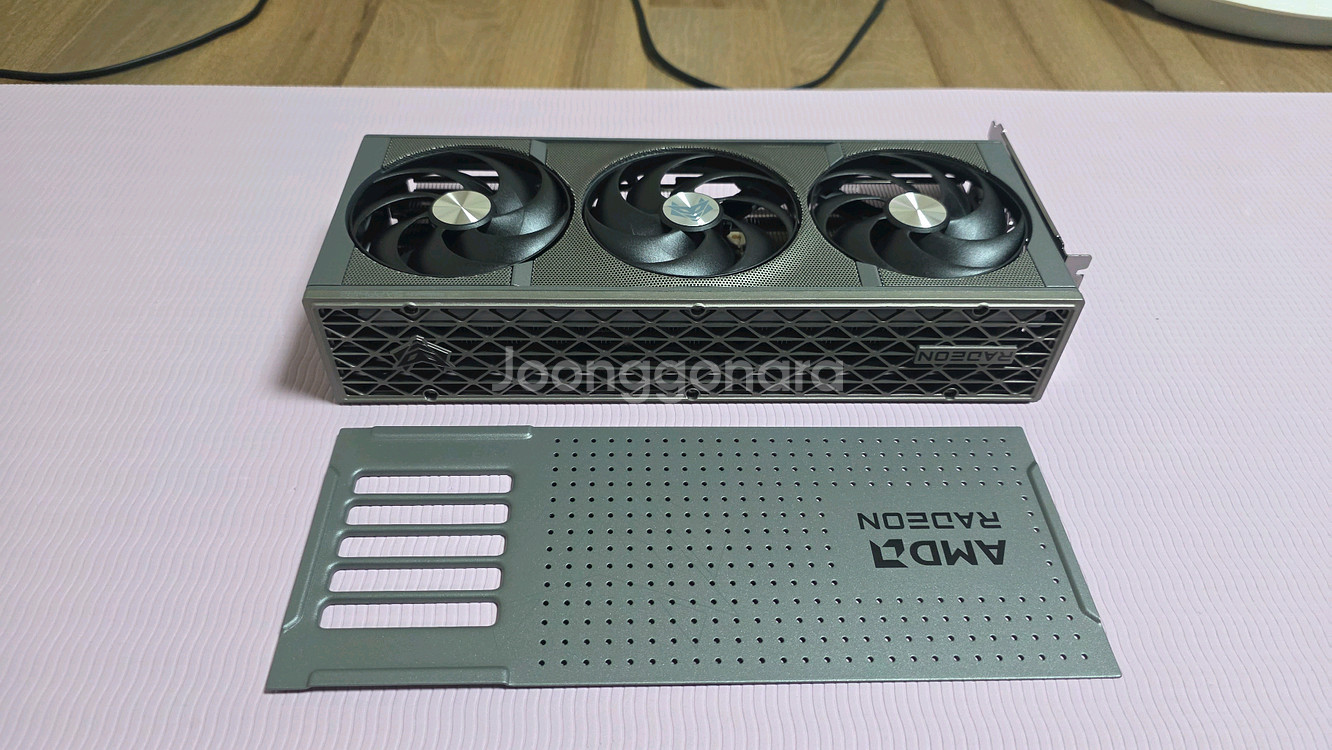 SAPPHIRE 라데온 RX 9070 XT NITRO+--7