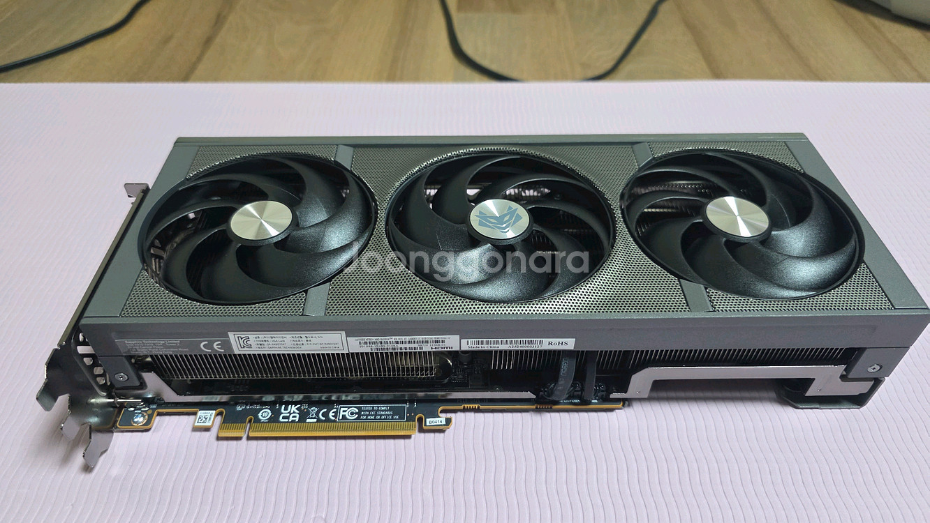 SAPPHIRE 라데온 RX 9070 XT NITRO+--8