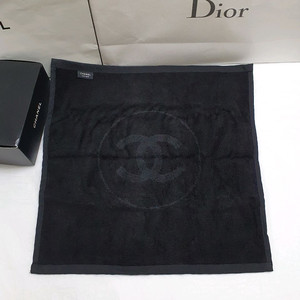 샤넬 로고 블랙 타올