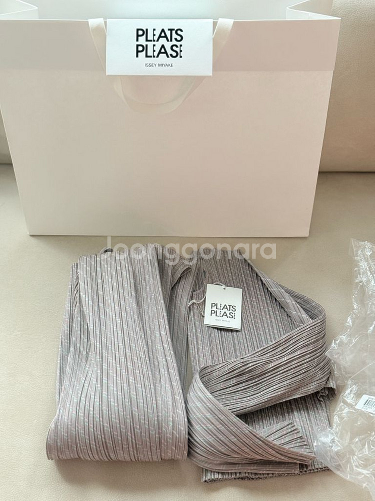 플리츠 플리즈 성수 팝업 한정판 셋업--0